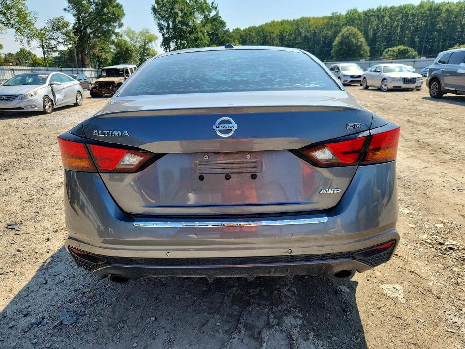 2022 NISSAN ALTIMA SR 6