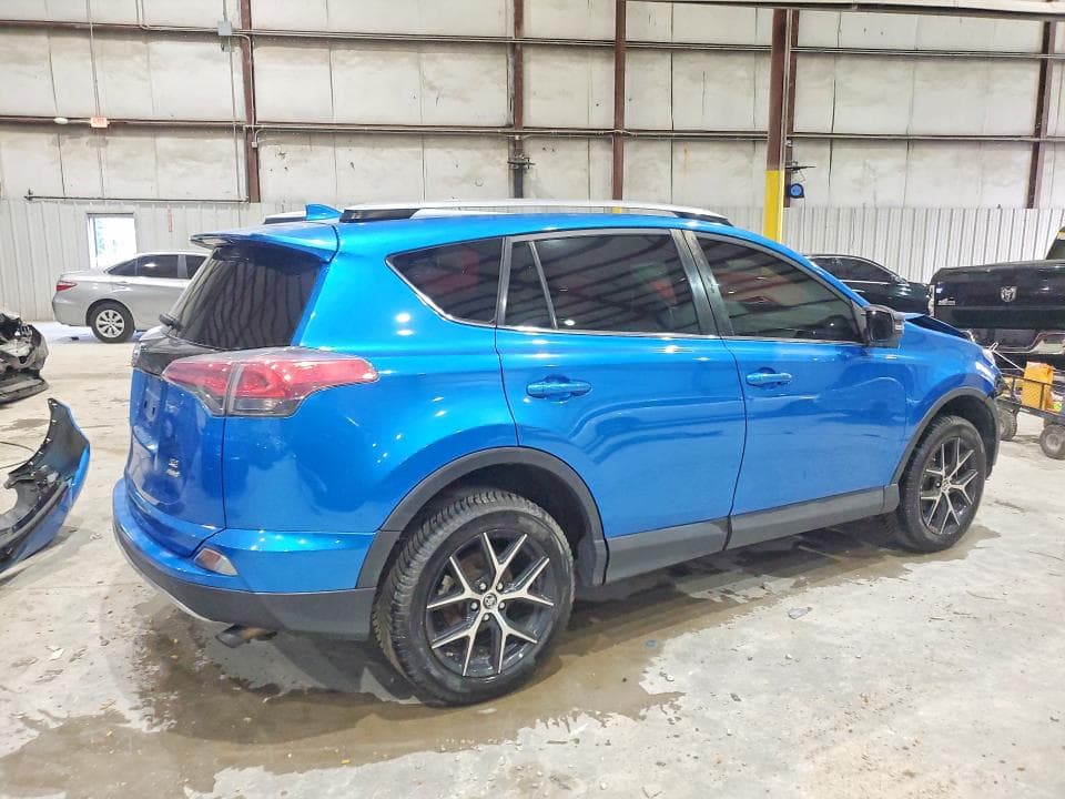 2017 TOYOTA RAV4 SE 3