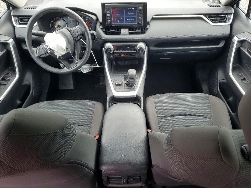 2021 TOYOTA RAV4 LE 8