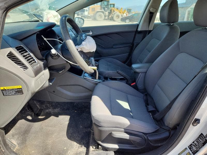 2017 KIA FORTE LX 7