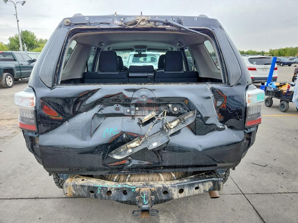 2019 TOYOTA 4RUNNER SR5 6