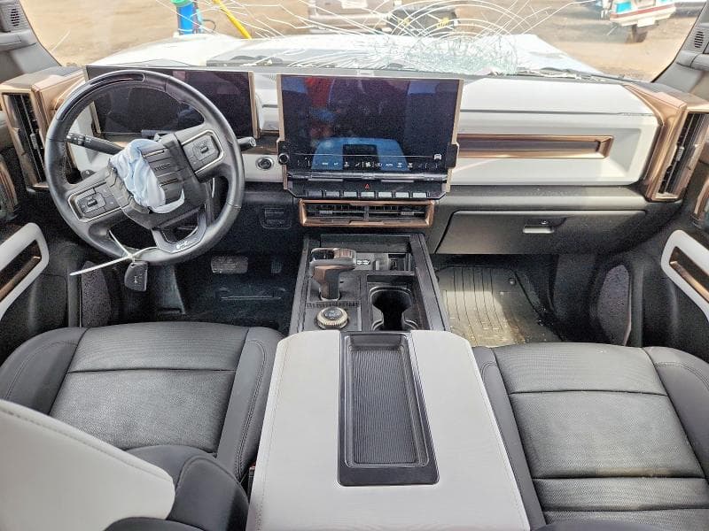 2025 GMC HUMMER PICKUP 2X 8
