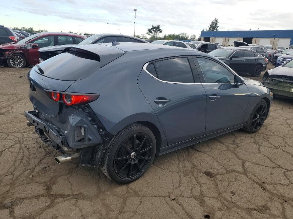 2020 MAZDA 3 PREMIUM 3