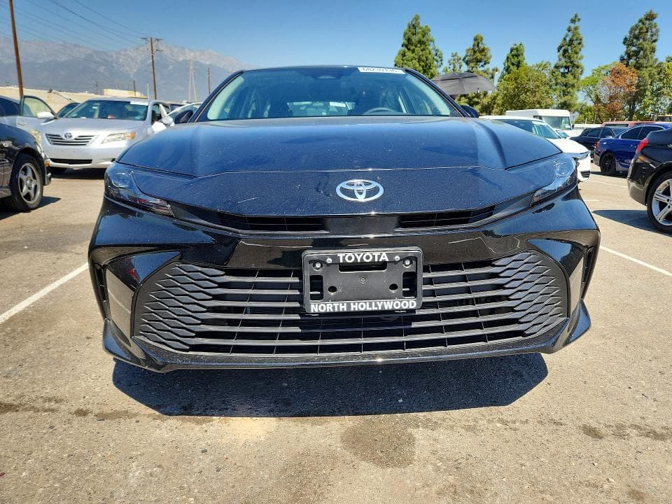 2026 TOYOTA CAMRY LE 5