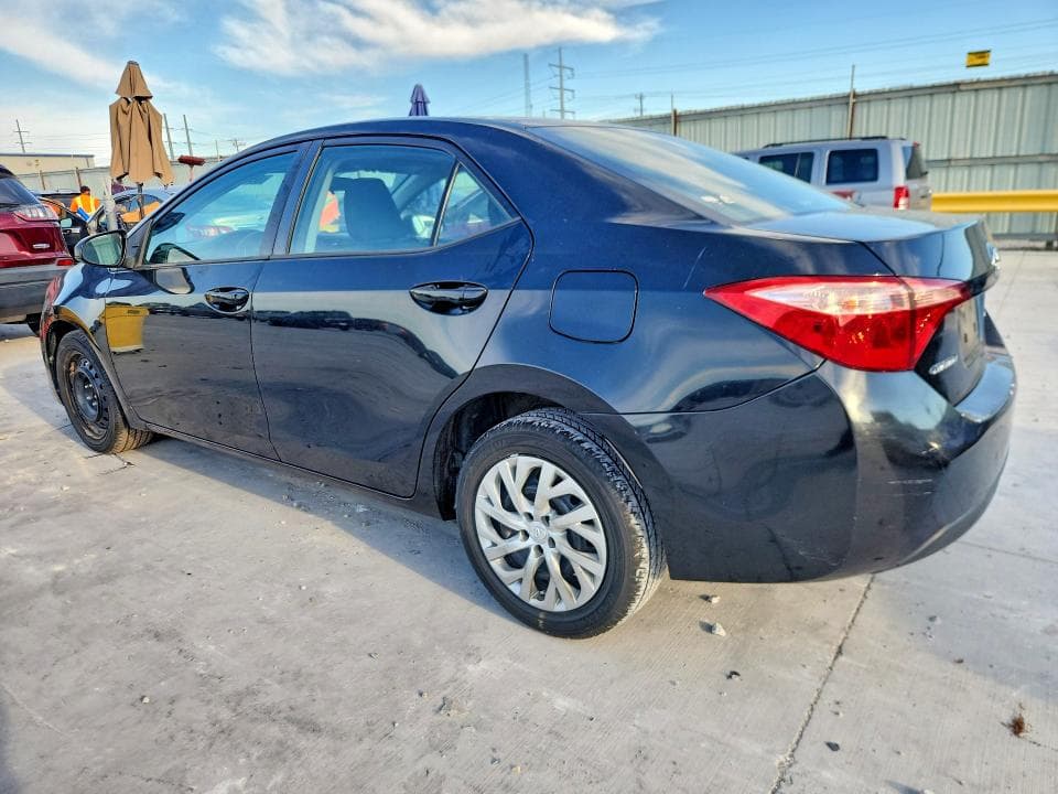 2019 TOYOTA COROLLA LE 2