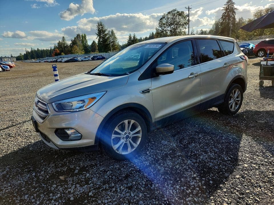 2017 FORD ESCAPE SE - 1