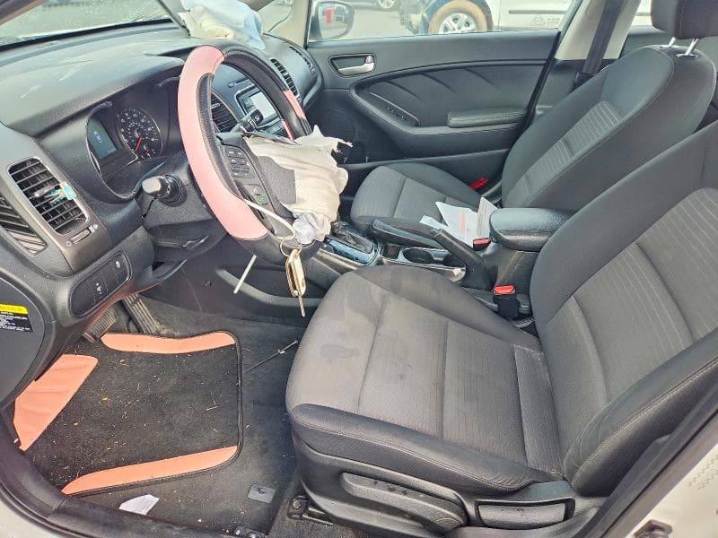 2017 KIA FORTE LX 7