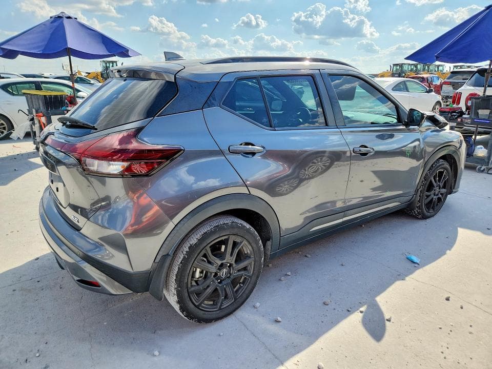 2023 NISSAN KICKS SR 3