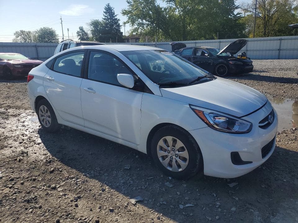 2017 HYUNDAI ACCENT SE 4