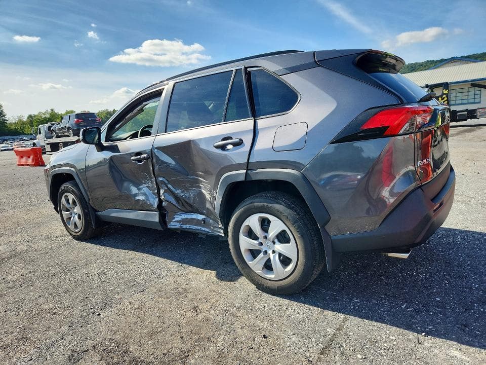 2021 TOYOTA RAV4 LE 2