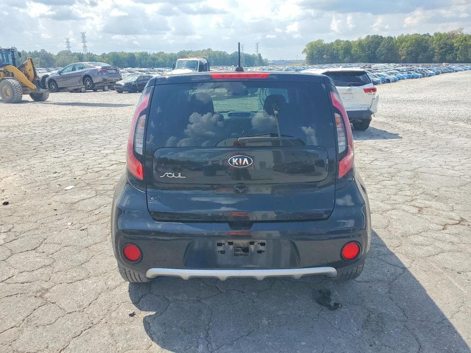 2017 KIA SOUL + 6