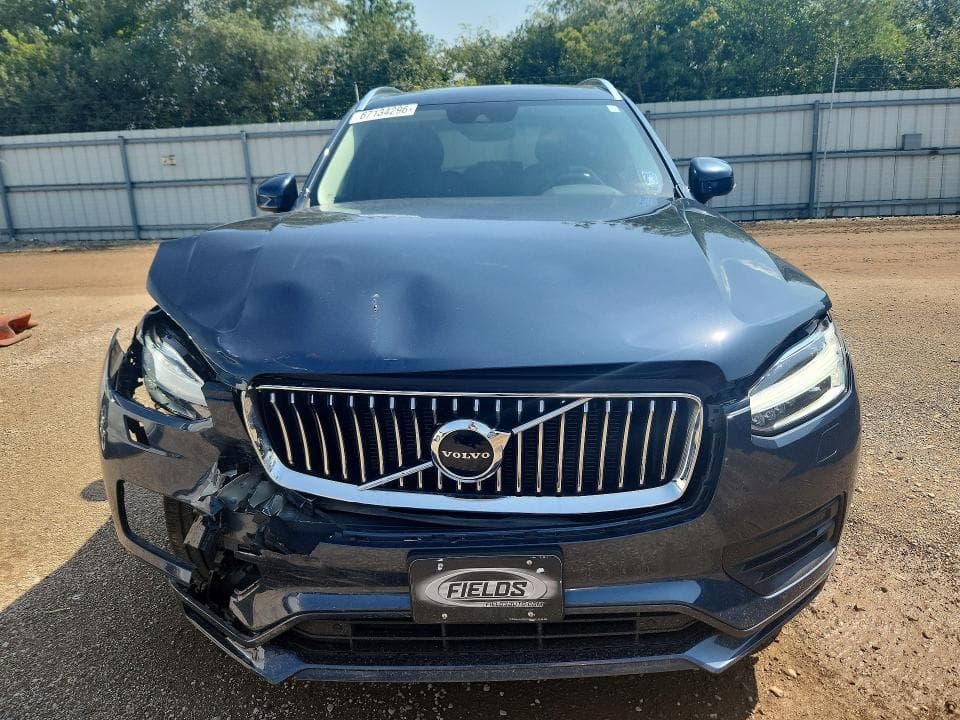 2021 VOLVO XC90 T5 MOMENTUM 5