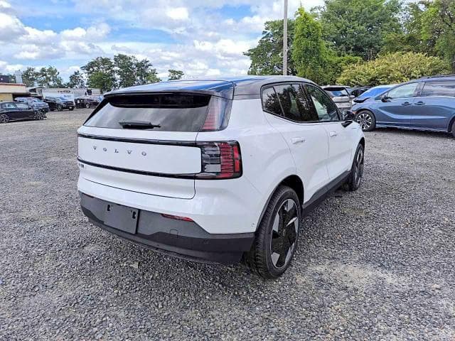 2026 VOLVO EX30 ULTRA 4
