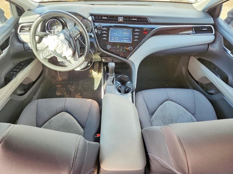 2018 TOYOTA CAMRY LE 8