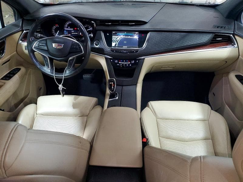 2017 CADILLAC XT5 LUXURY 8