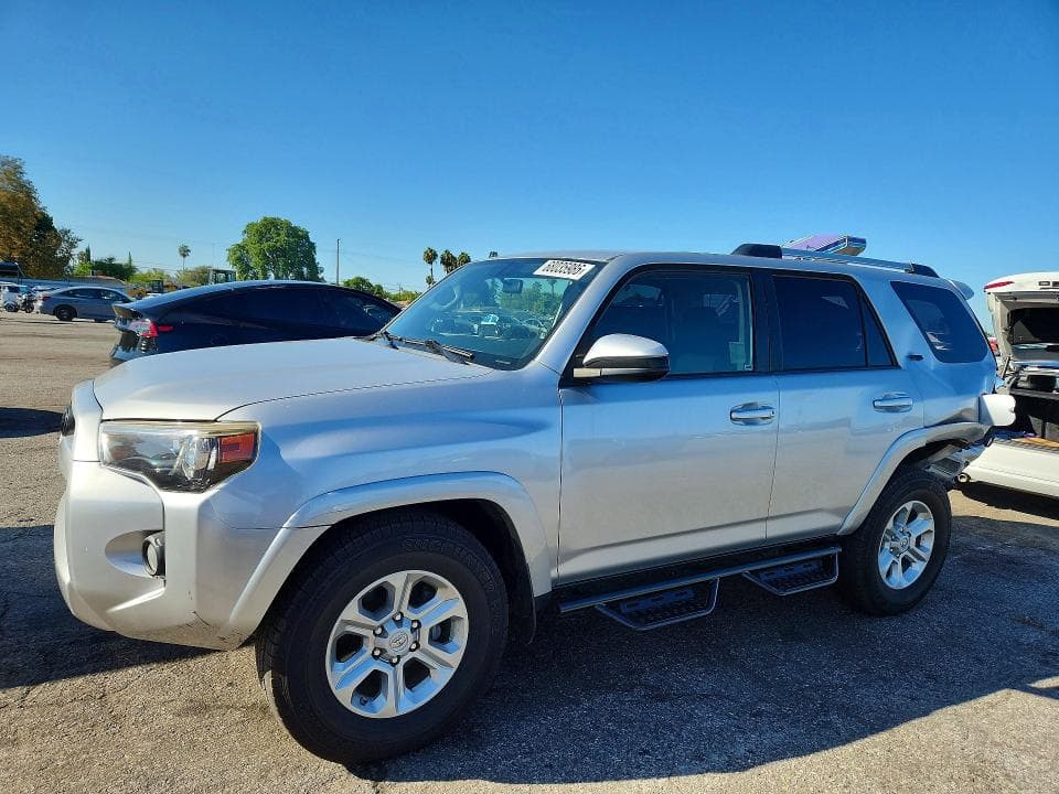 2019 TOYOTA 4RUNNER SR5 - 1