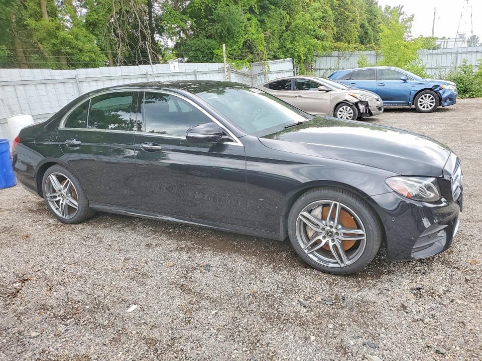 2019 MERCEDES-BENZ E 300 4MATIC 4
