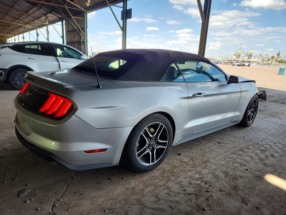2018 FORD MUSTANG 3