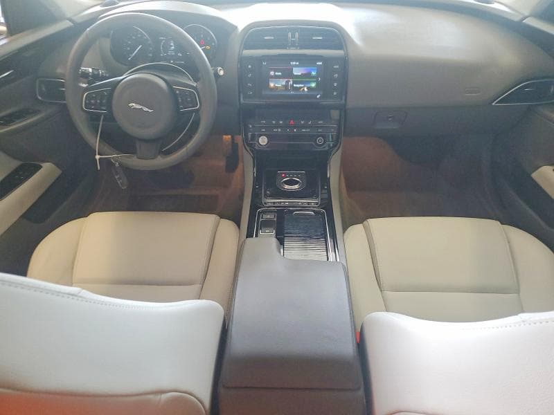 2018 JAGUAR XE PREMIUM 8