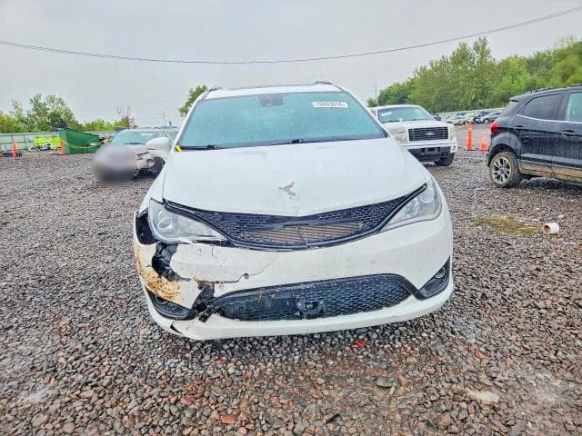 2020 CHRYSLER PACIFICA LIMITED 5