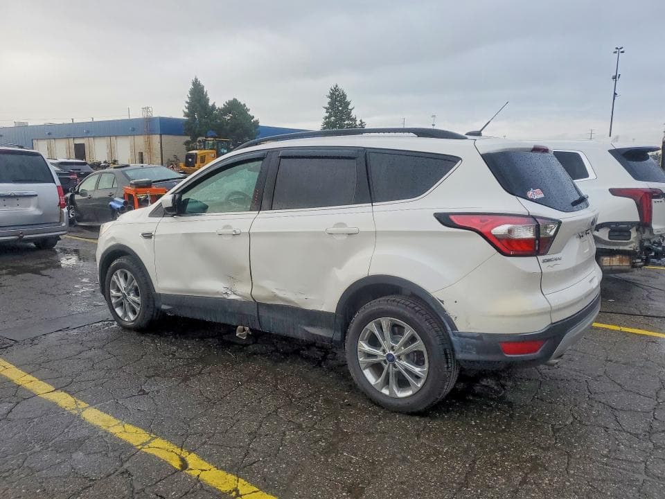 2018 FORD ESCAPE SE 2