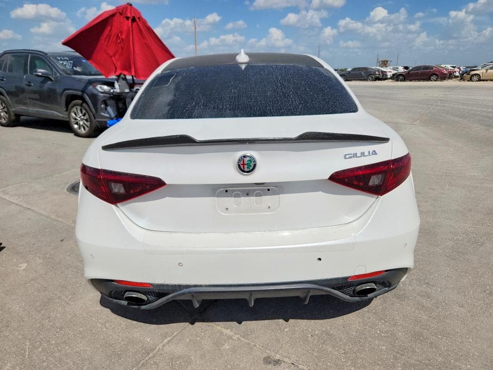 2017 ALFA ROMEO GIULIA TI 6