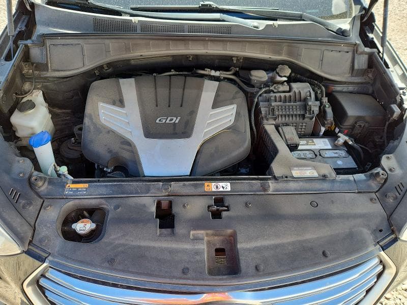 2017 HYUNDAI SANTA FE SE 11
