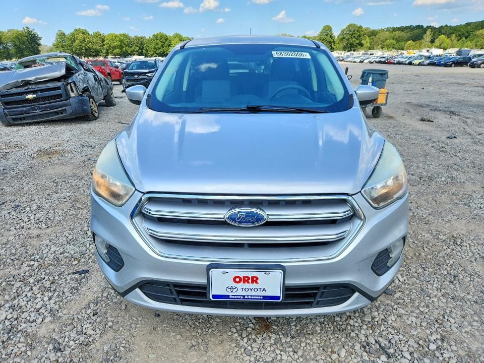 2017 FORD ESCAPE SE 5