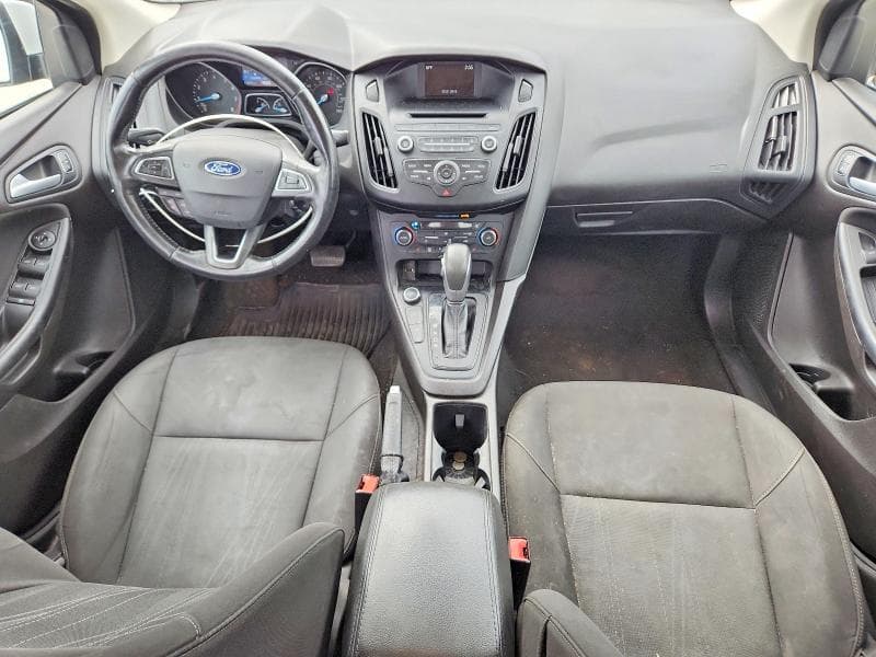 2017 FORD FOCUS SE 8
