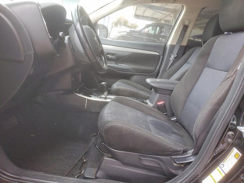2018 MITSUBISHI OUTLANDER SE 7