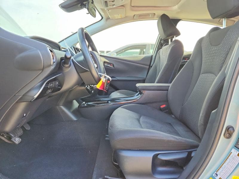 2017 TOYOTA PRIUS THREE 7