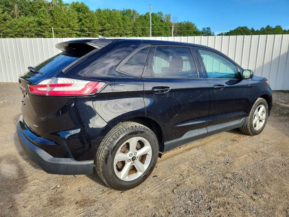 2023 FORD EDGE SE 3