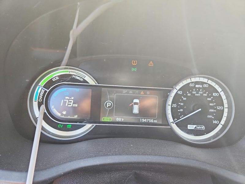 2017 KIA NIRO EX 9