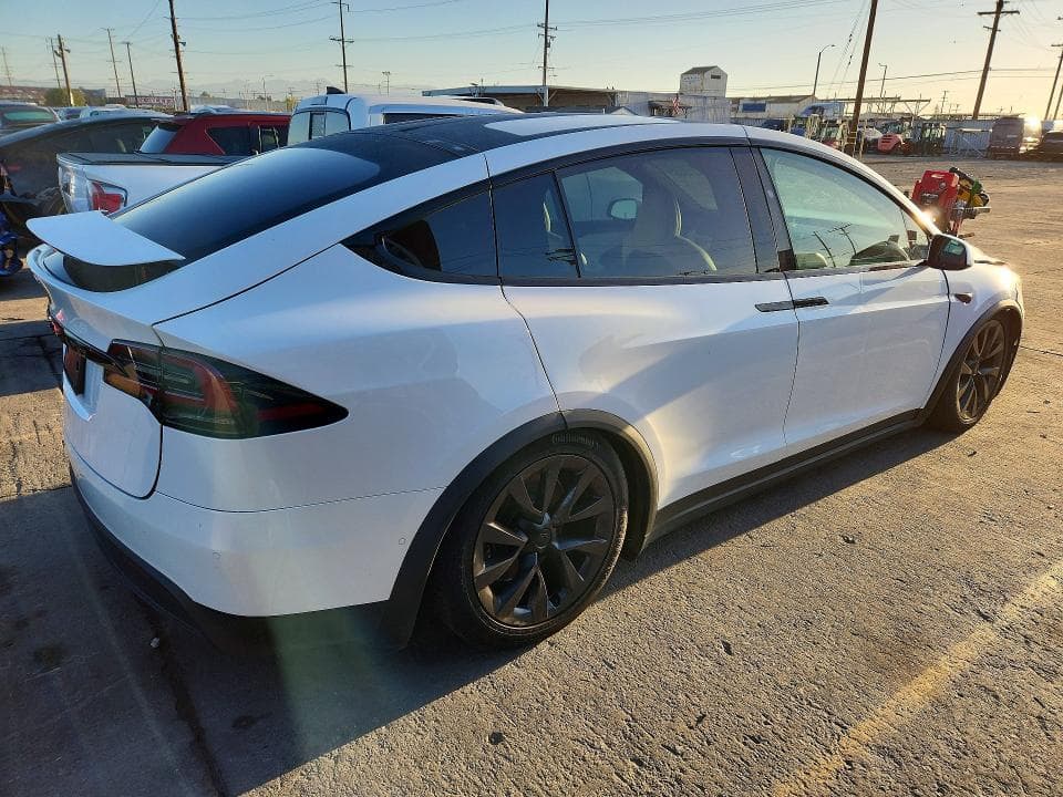 2022 TESLA MODEL X 3
