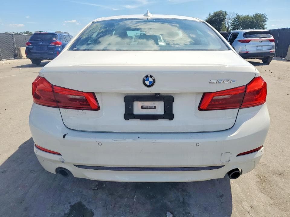 2019 BMW 530E 6