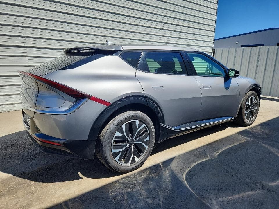 2024 KIA EV6 WIND 3