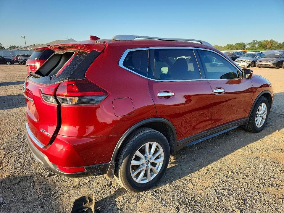 2018 NISSAN ROGUE SV 3