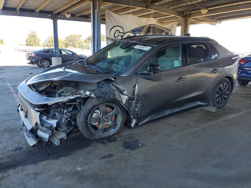 2026 TOYOTA BZ XLE PLUS
