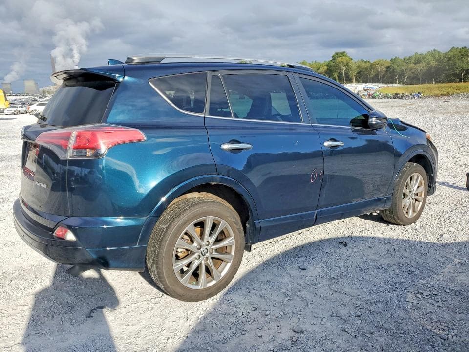 2017 TOYOTA RAV4 PLATINUM 3