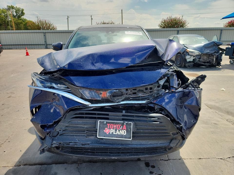 2023 TOYOTA VENZA LE 5