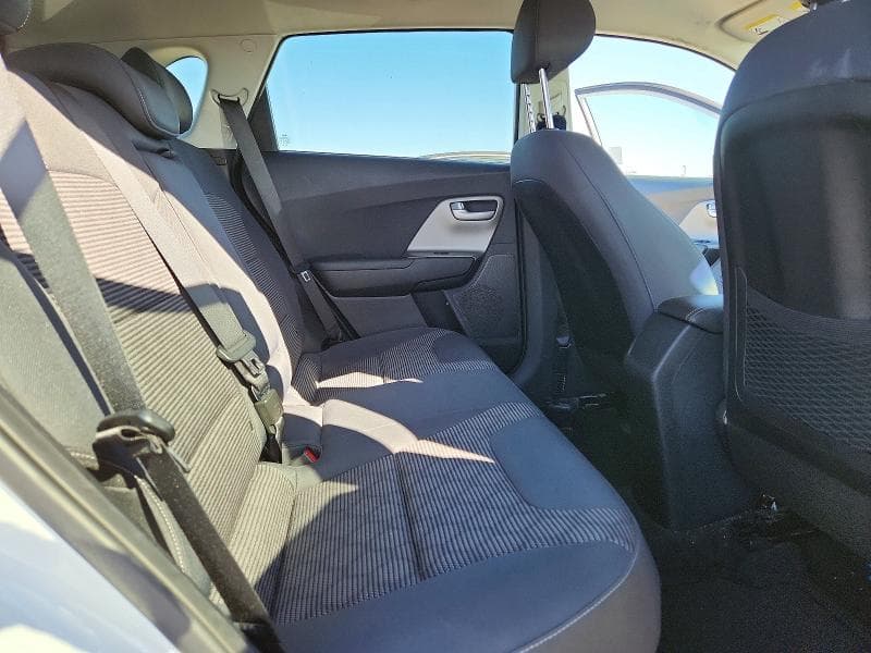 2019 KIA NIRO LX 11