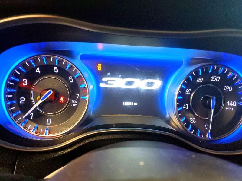 2017 CHRYSLER 300 LIMITED 9