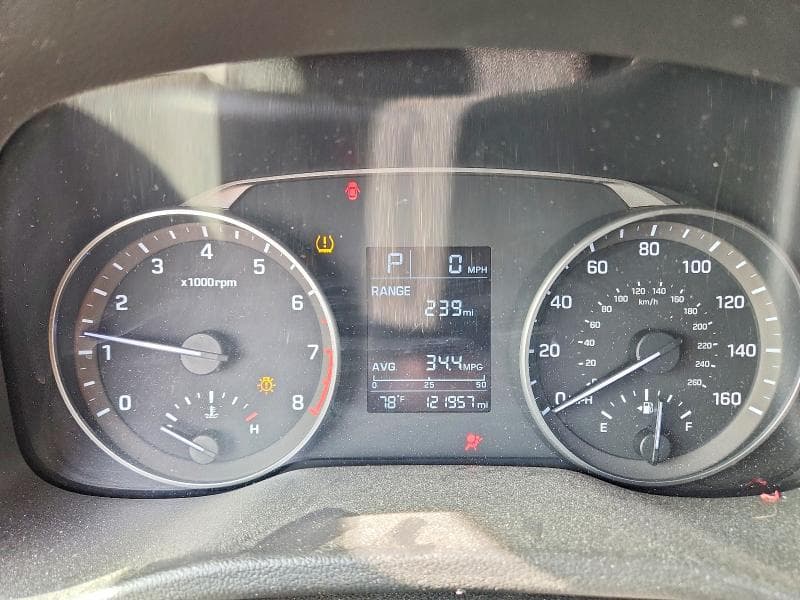 2017 HYUNDAI ELANTRA SE 9