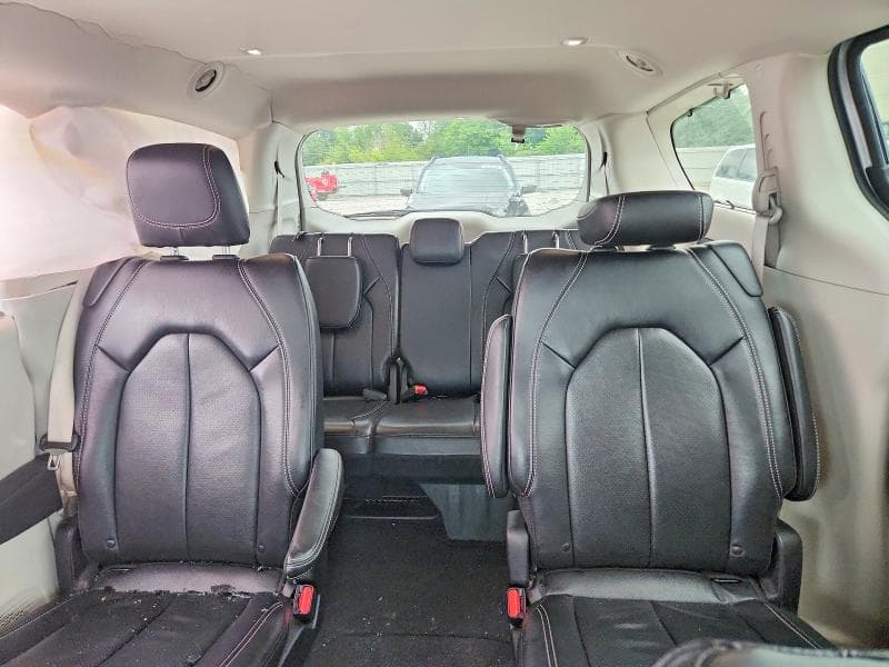 2022 CHRYSLER PACIFICA TOURING L 10