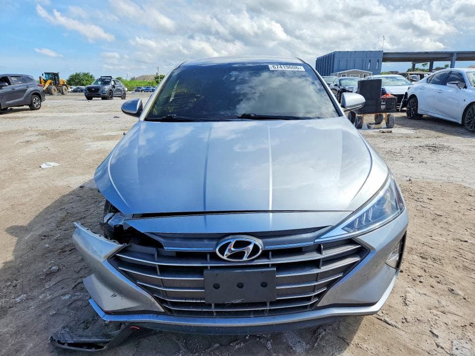 2020 HYUNDAI ELANTRA SEL 5
