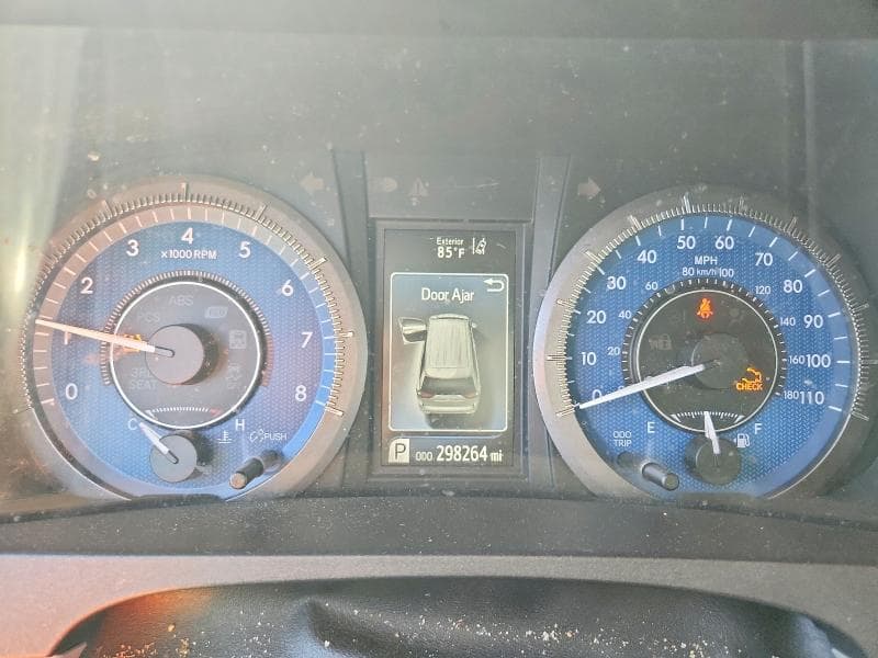 2018 TOYOTA SIENNA L 9