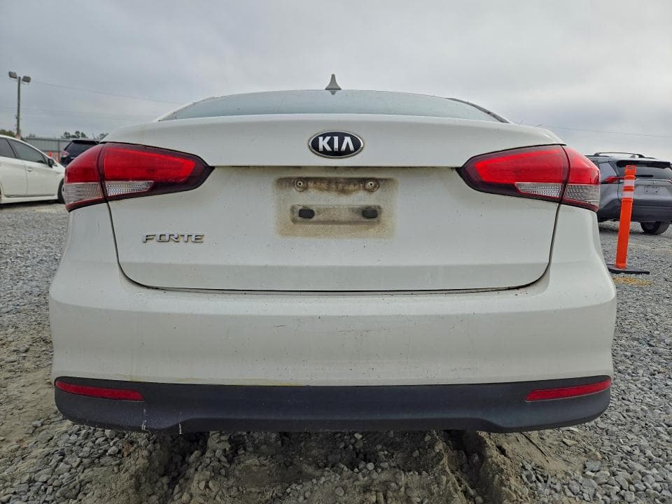 2018 KIA FORTE 6