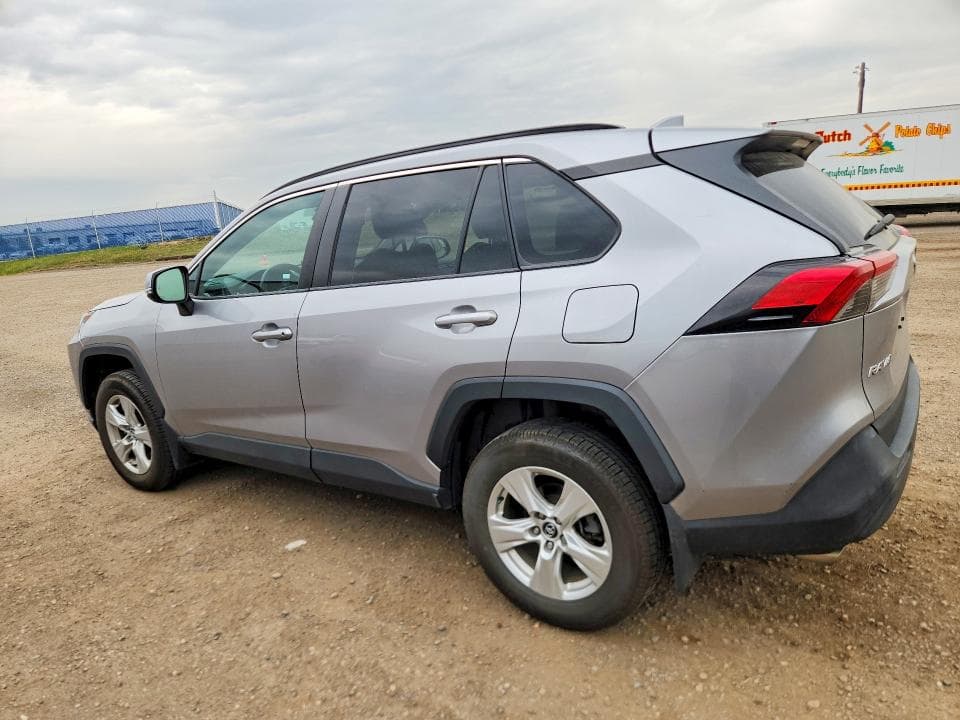 2019 TOYOTA RAV4 LE 2