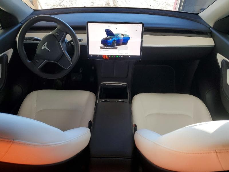 2022 TESLA MODEL Y 8