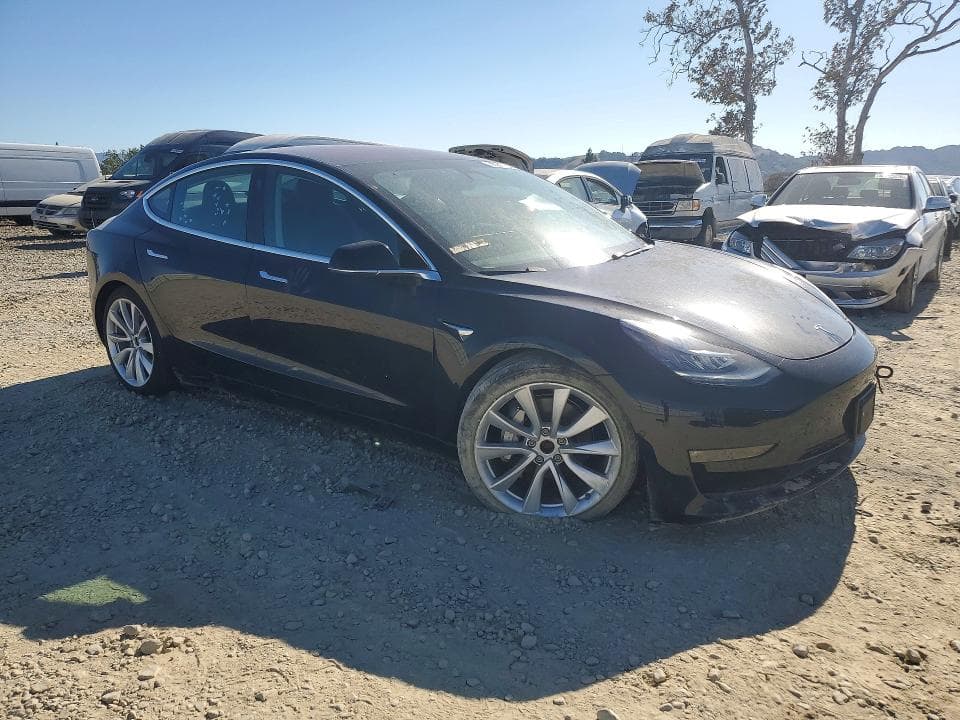 2018 TESLA MODEL 3 4